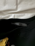 Odzież używana zestaw bluz.