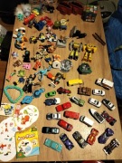 Zestaw zabawek -samochodziki, zwierzaki,  literki, i inne.