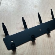 Wieszak uniwersalny z blachy 1,5mm Czarny POZNAŃ