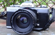 Kultowa Minolta XG-9 wraz z obiektywem Sigma 2.8/35mm