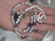 Naszyjnik howlit kwarc różowy i ametyst 50 cm