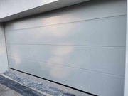 Duża brama garażowa segmentowa RAL