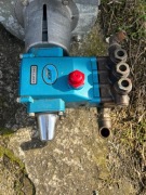 2 Pompy wysokociśnieniowe CAT 140