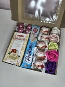 KOSZ BOX ZESTAW PREZENTOWY PREZENT Raffaello Prezent na dzień babci 