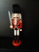 DZIADEK DO ORZECHÓW - DREWNIANA FIGURKA W2 - wysokość 30cm