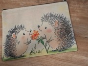 Kosmetyczka, saszetka, piórnik,urocze jeże