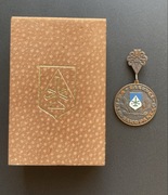 Odznaka Za zasługi dla Zakopanego PRL w oryginalnym pudełku z logo