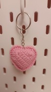 Breloczek serce na szydełku 