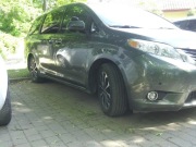 naklejka do Toyoty Sienna - napis i pas ochronny drzwi