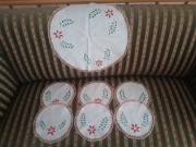 Obrus + serwetki ręcznie haftowane 6 x serwetka czasy PRL 