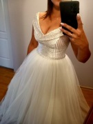 Nowa suknia ślubna z welonem + dwie halki (na 2 i 5 kołach)