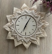 Makramowy zegar ścienny w kolorze ecru