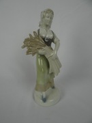 Figurka porcelanowa Żniwiarka