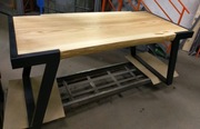 Stół z drewna jesionowego