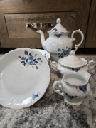  Serwis Kawowy Wawel, Porcelana Polska, Wzór Niebieskie Róże, Złocenia