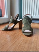 Nowe Sandały na obcasie 