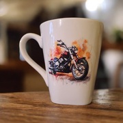 Kubek ceramiczny podwójnie zdobiony 