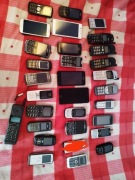 Stare telefony komórkowe ciekawe modele uruchamiają się warto zajrzeć  