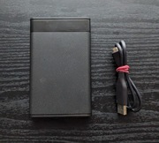 Dysk HDD zewnętrzny HGST 1TB