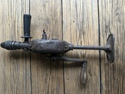 Stara ręczna Polska wiertarka PRL – wiertarka korbowa antyk