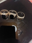 Witam Do sprzedania trzy srebrne pierścienie (sygnety