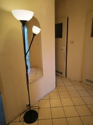 Lampa stojąca z dwoma kloszami