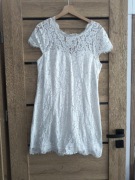 Sukienka koronkowa 40/42  z suwakiem z tylu