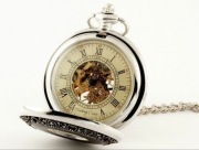 Zegarek na łańcuszku w drewnie, silver