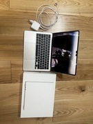 MacBook Air M3 16gb