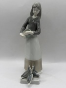 Porcelanowa figurka Kobieta z ptakami Carl Scheidig Gräfenthal