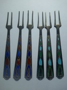 SREBRNE MALUTKIE WIDELCZYKI  Z EMALIĄ