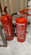 Gaśnica Proszkowa 4 kg abc / Stan jak Nowe Znak + wieszak