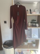 Czerwona błyszcząca długa sukienka Superio