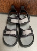 Sandały chłopięce Puma na rzepy letnie piankowe 38