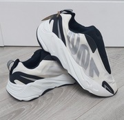 Buty ADIDAS YEEZY BOOST 700 MNVN UNISEKS IG4798, R. 42