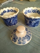 Dwie miseczki z przykrywką Koło