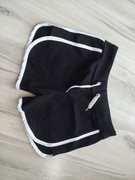 Dresowe spodenki z lamówkami