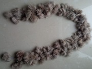 Szalik beżowy królik 100% lis naturalny 130 cm pompony!