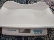 Waga niemowlęca i dziecięca MOMERT, do 20 kg, z funkcją tary i zapisu