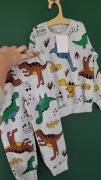 Bawełniany szary dres w dinozaury 3-4 lat