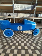 Metalowy pojazd na pedały  Baghera 