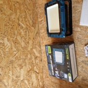 Naświetlacz Solarny LED W8121-2 400W Reflektor halogen zasilany bateryjnie