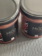 Zestaw dwóch miodów z żurawiną (2x400 g)
