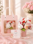PREZENT NA DZIEŃ MAMY Flower Box Słodycze Raffaello + bilecik 