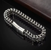 Męska bransoletka z klamrą magnetyczną Crypto 