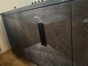 Alf Uno, Kler komoda