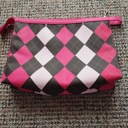 Kosmetyczka damska na zamek 2-komorowa wodoodporna