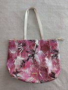 Kolorowa biała różowa duża wzorzysta torba shopperka Monnari w liście