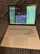Microsoft Surface Book i5 8gb 256 GB ssd