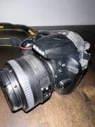 MEGA Zestaw Nikon D3400 + 18-105mm VR + Stałka 35mm 1.8G. Stan BDB!